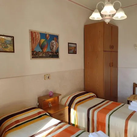 Le Rondini Apartment *