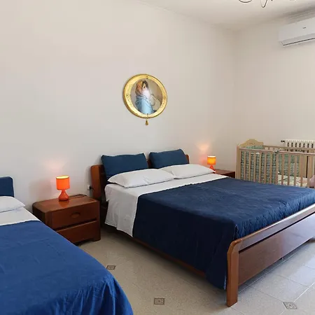 Le Rondini Apartmán Trani